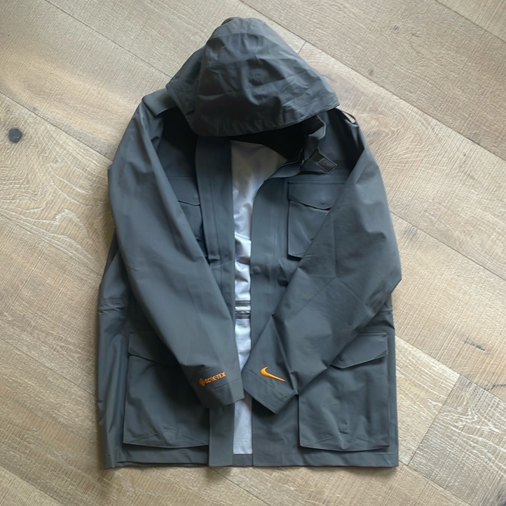 Nike gore-tex rain jacket